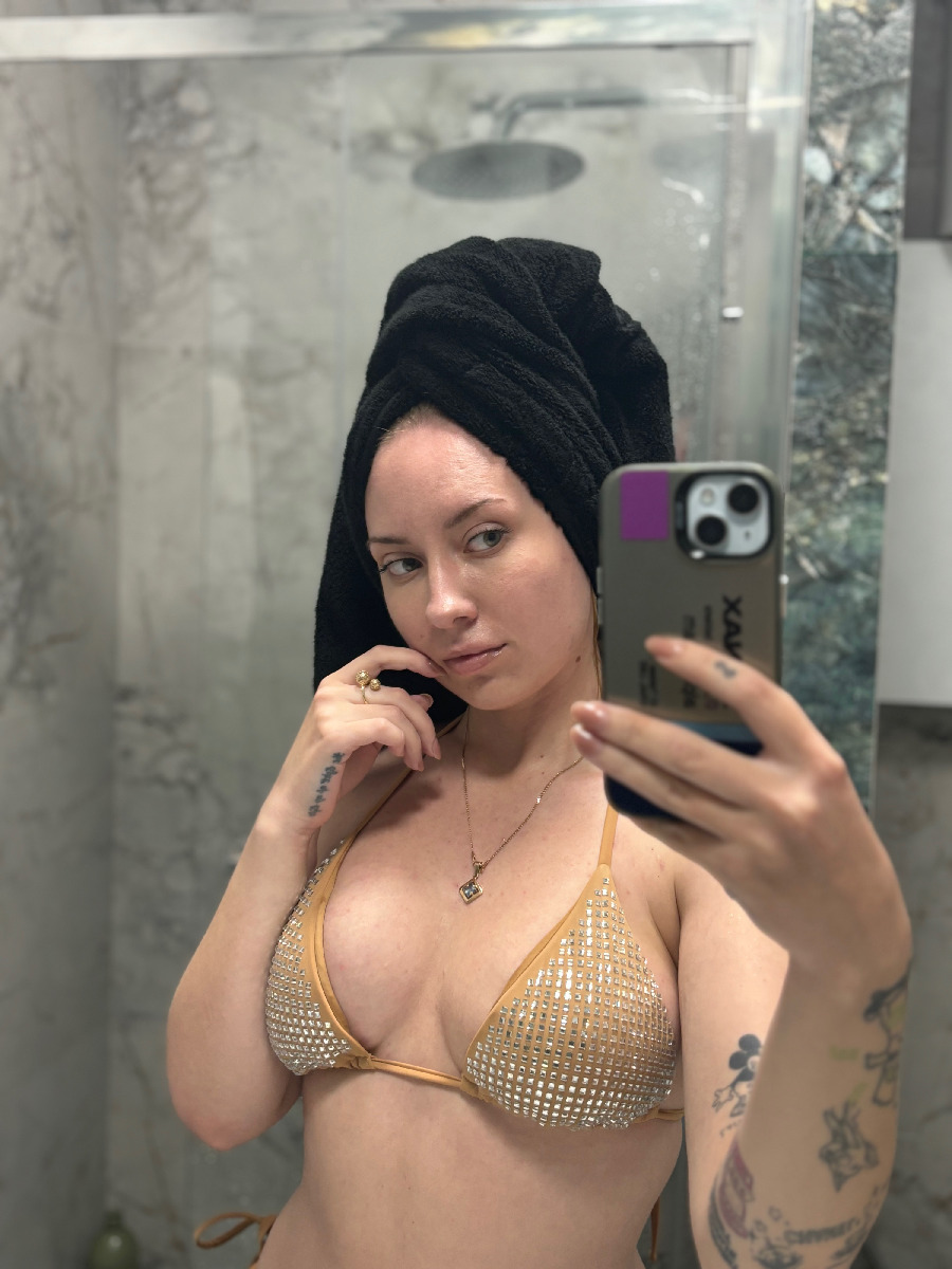 Nude girl KateV in Accra