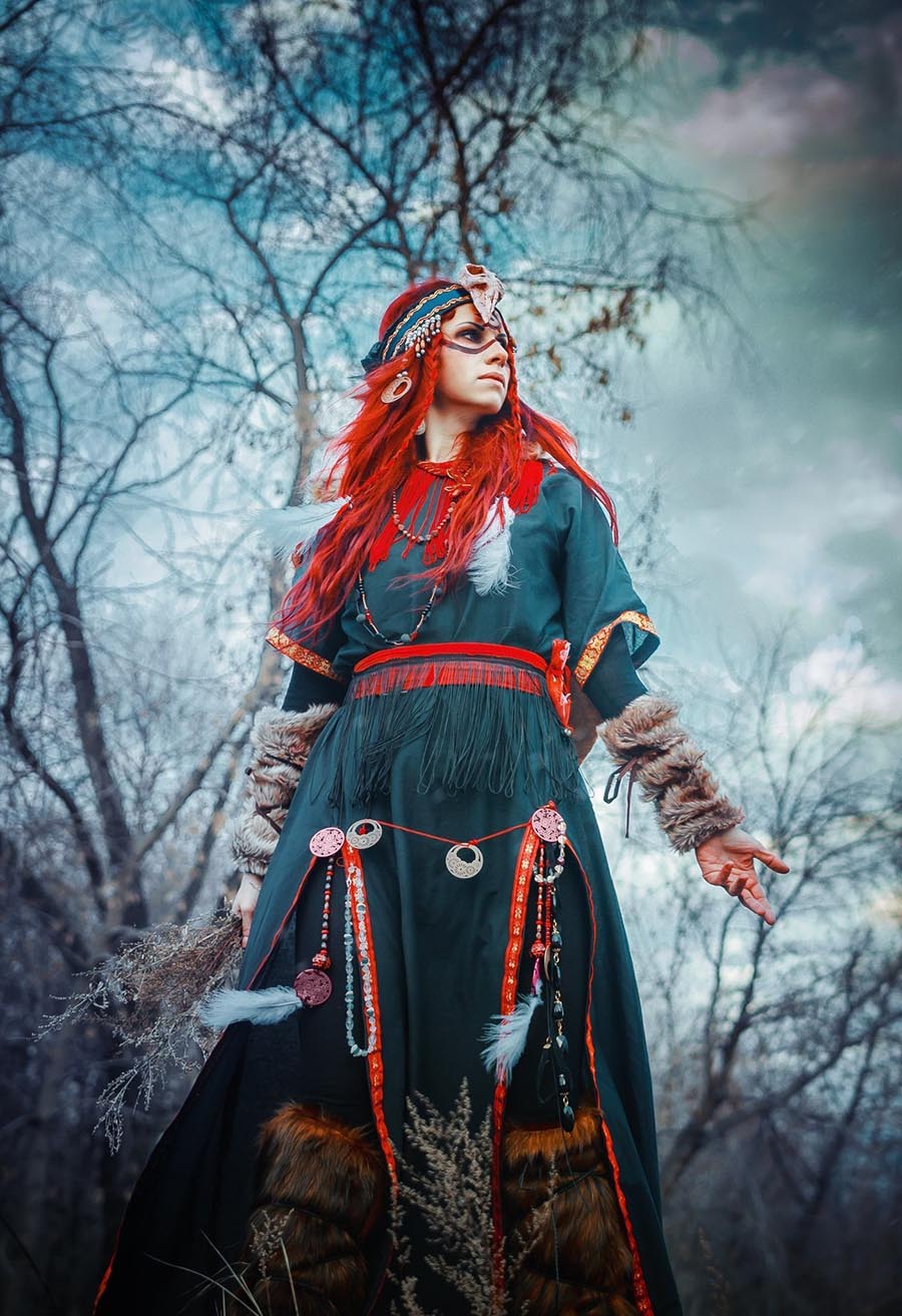 Take a pause and enjoy Girls in Slavic costumes — streaming from Accra