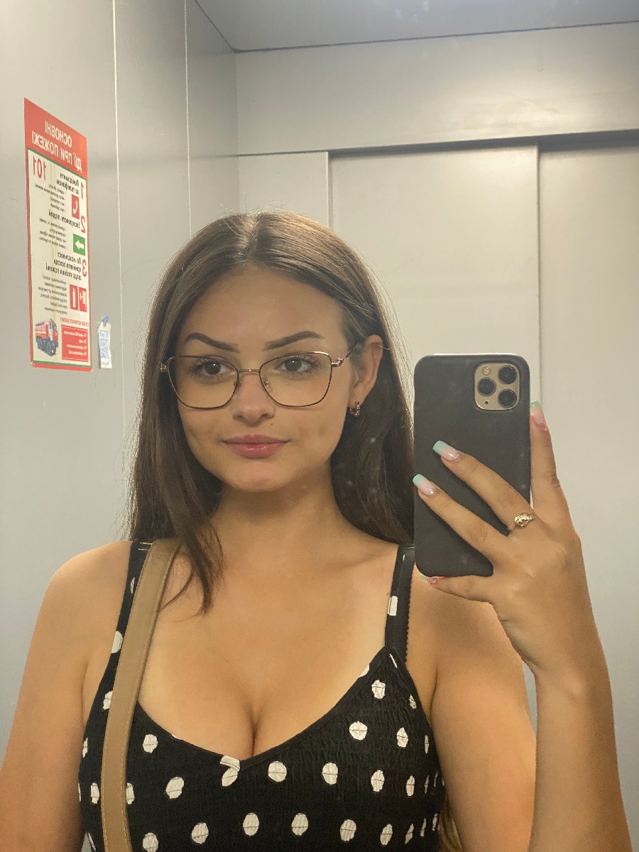 Sexy model Stacy in Accra